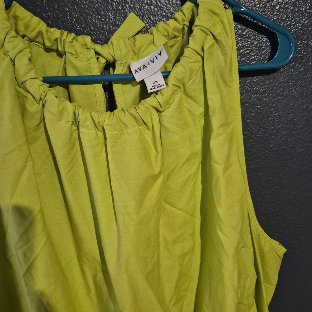 Ava & Viv Lime Green Sleeveless Blouse